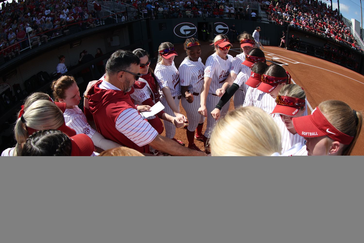 Alabama softball team at Georgia